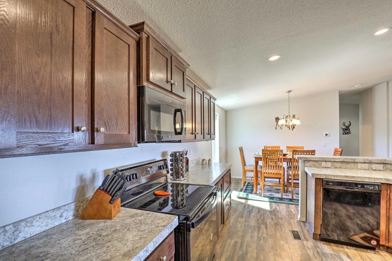Desert Escape Off I-10 With Over 1 Enclosed Acre! Mescal Bagian luar foto