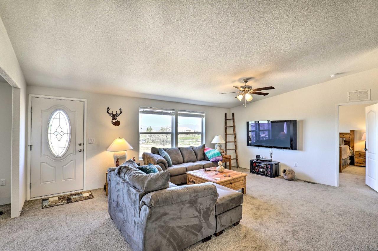 Desert Escape Off I-10 With Over 1 Enclosed Acre! Mescal Bagian luar foto