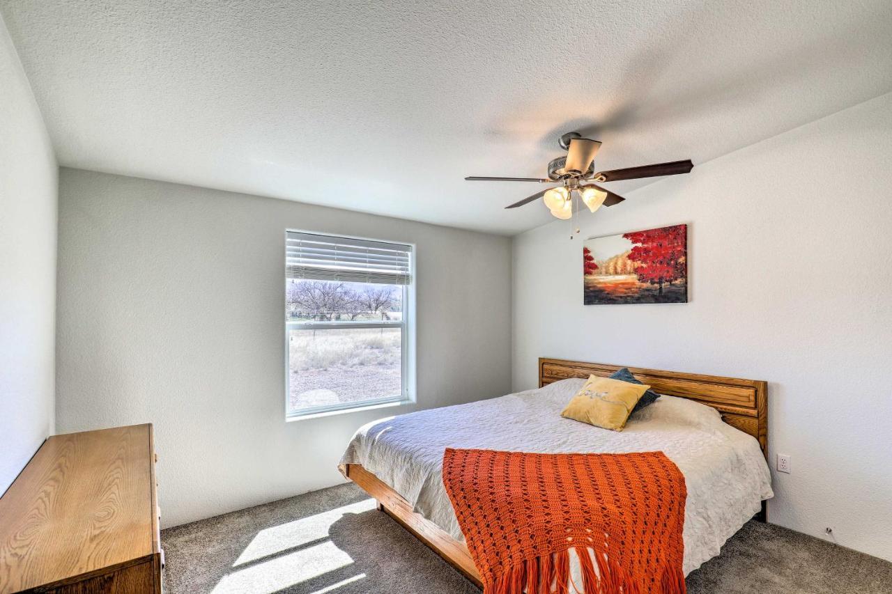 Desert Escape Off I-10 With Over 1 Enclosed Acre! Mescal Bagian luar foto