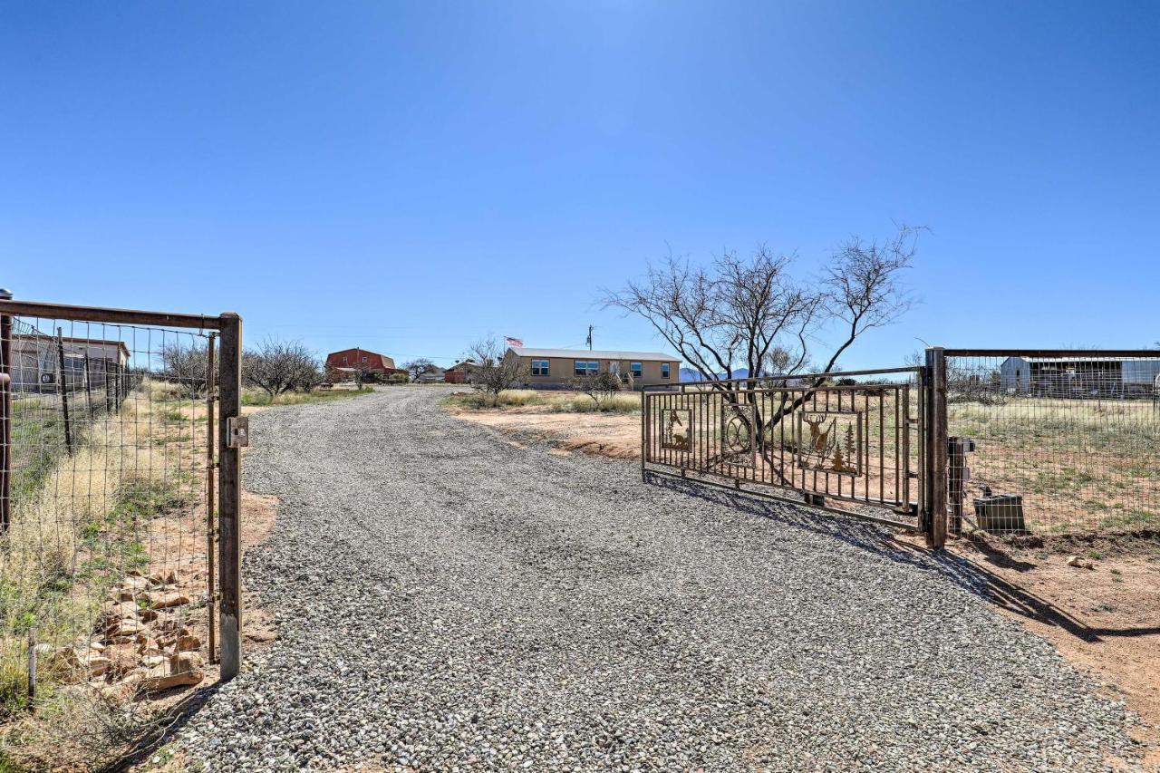 Desert Escape Off I-10 With Over 1 Enclosed Acre! Mescal Bagian luar foto