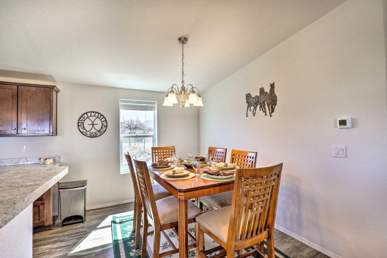 Desert Escape Off I-10 With Over 1 Enclosed Acre! Mescal Bagian luar foto